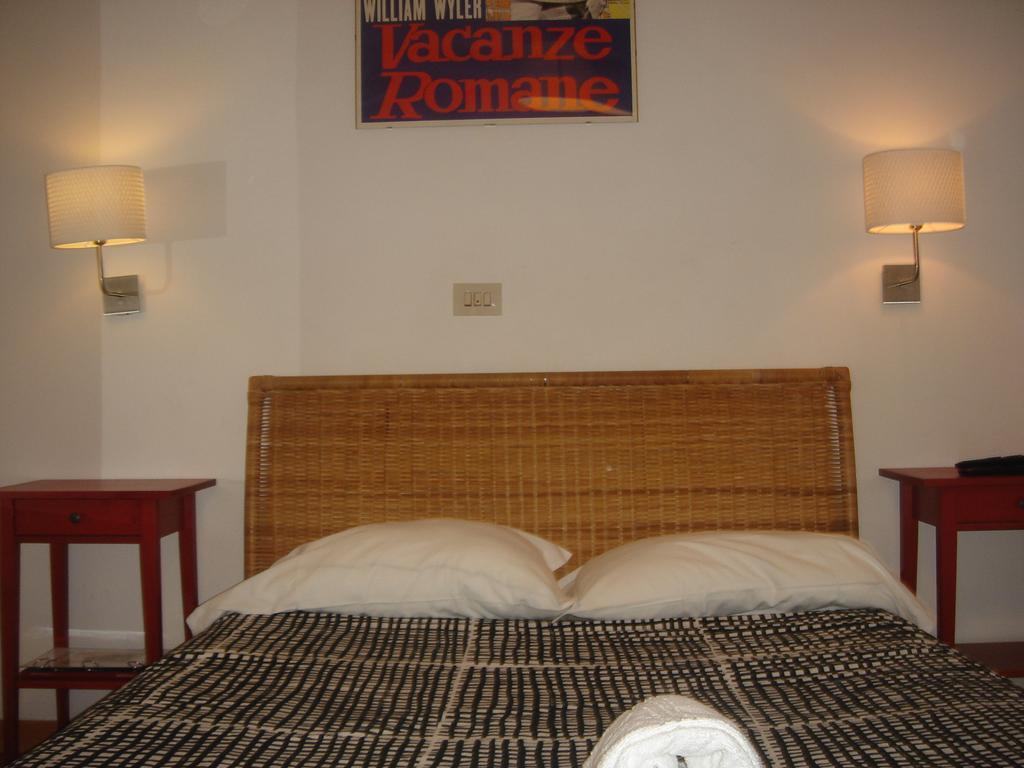 Bed & Breakfast Flavia 84 โรม ห้อง รูปภาพ